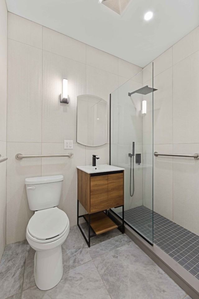 426 7th Ave #5 - Photo 6 of 7