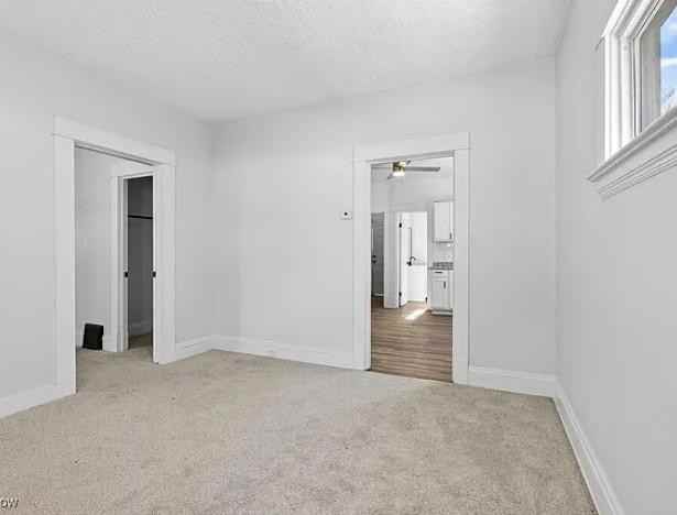 9418 Parkview Ave - Photo 5 of 12