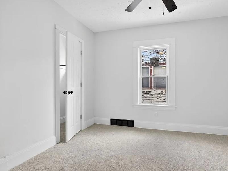 9418 Parkview Ave - Photo 6 of 12