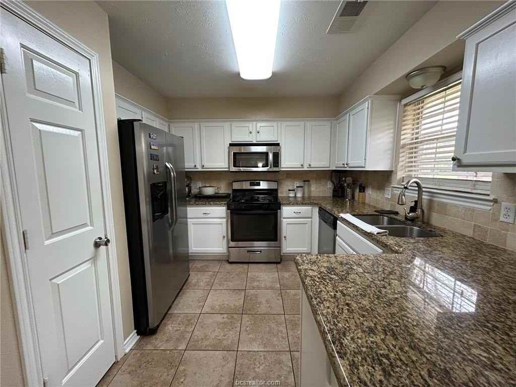 1504 Kernstown Ln - Photo 5 of 20