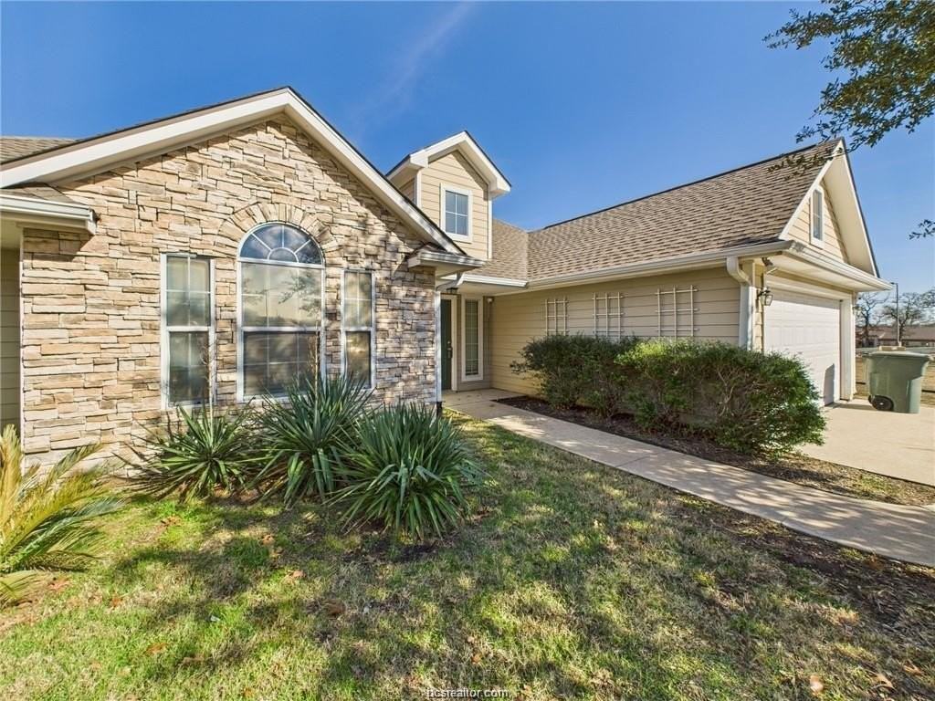 2701 Darwood Ct - Photo 4 of 50