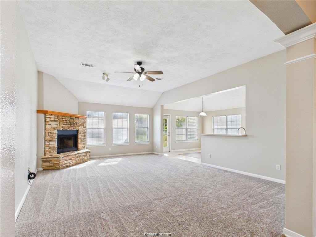 2701 Darwood Ct - Photo 6 of 50