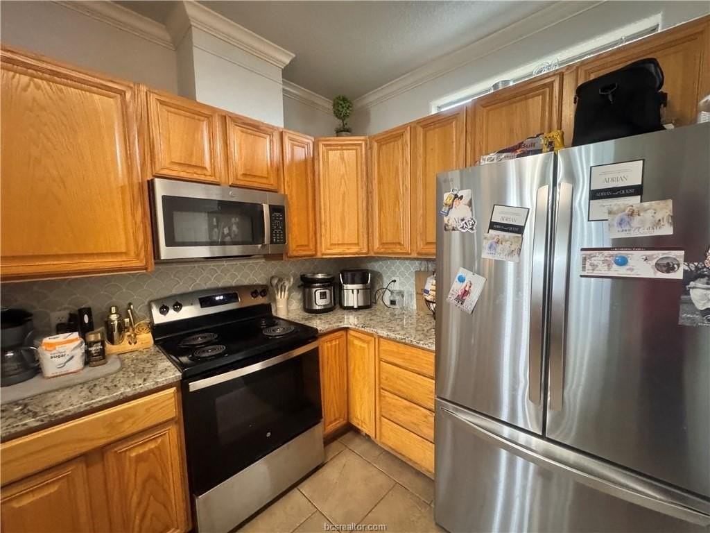 3869 Oldenburg Ln - Photo 7 of 24