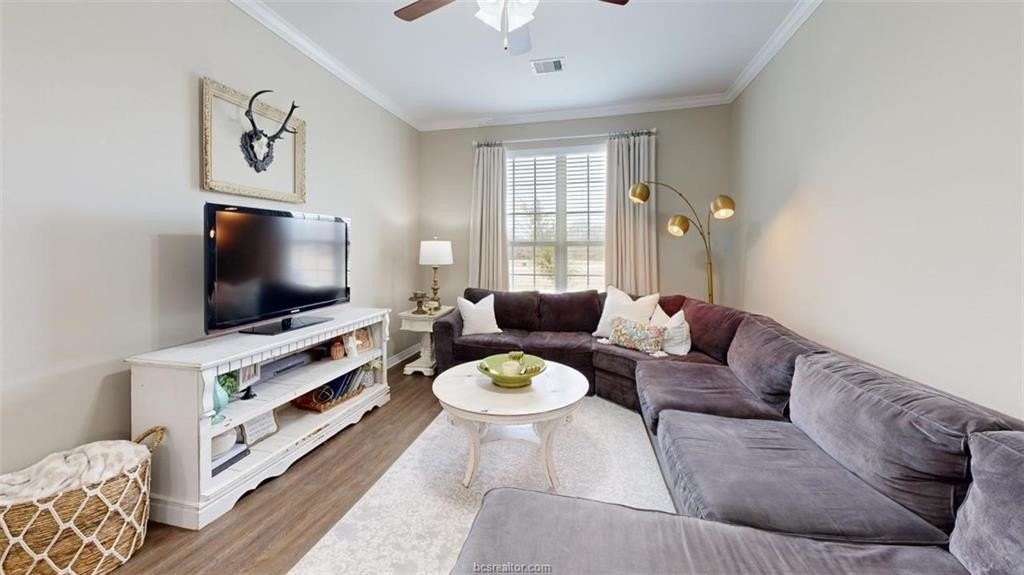 2135 Big River St - Photo 5 of 39