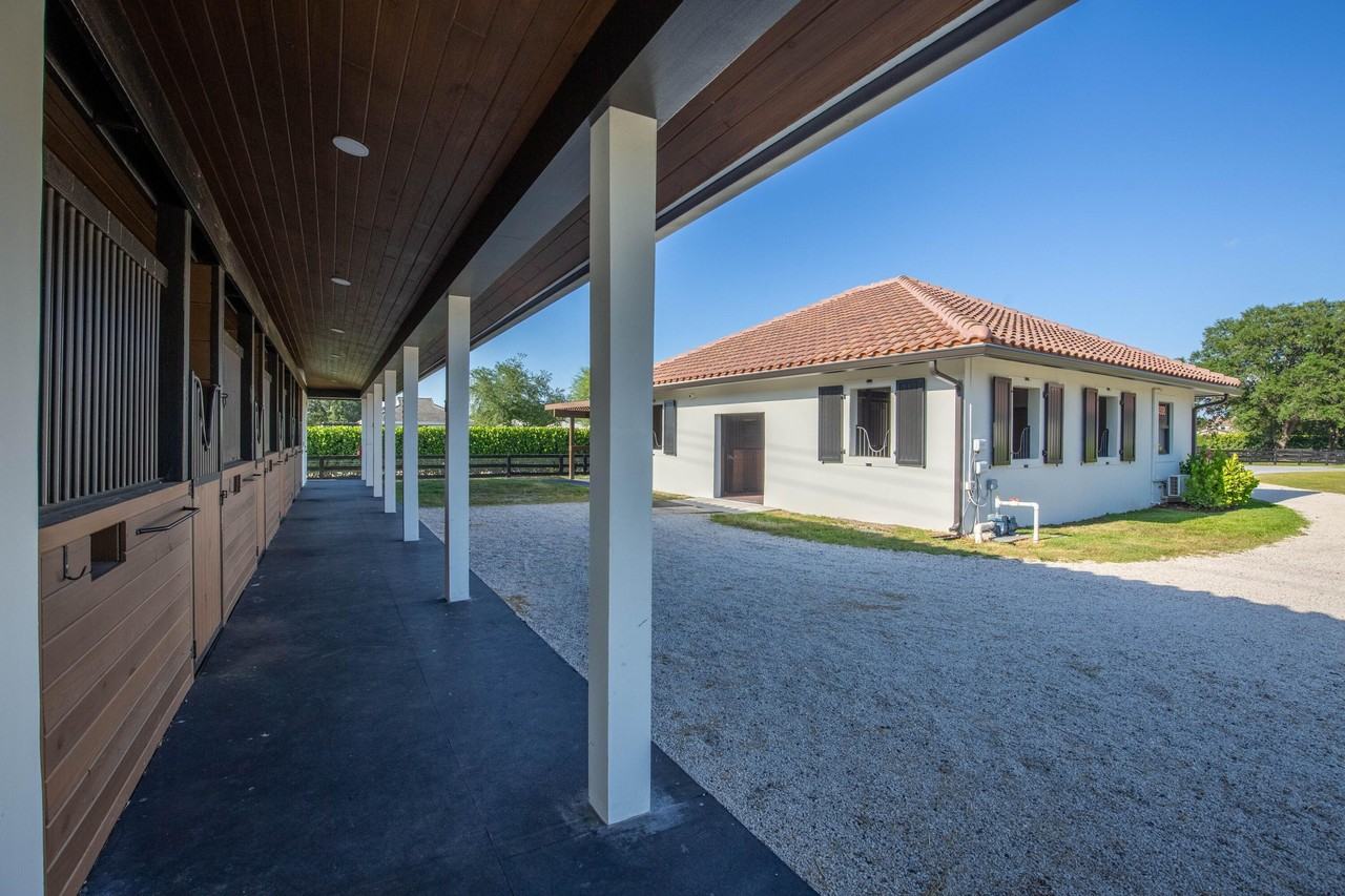 2184 Appaloosa Trl - Photo 6 of 41