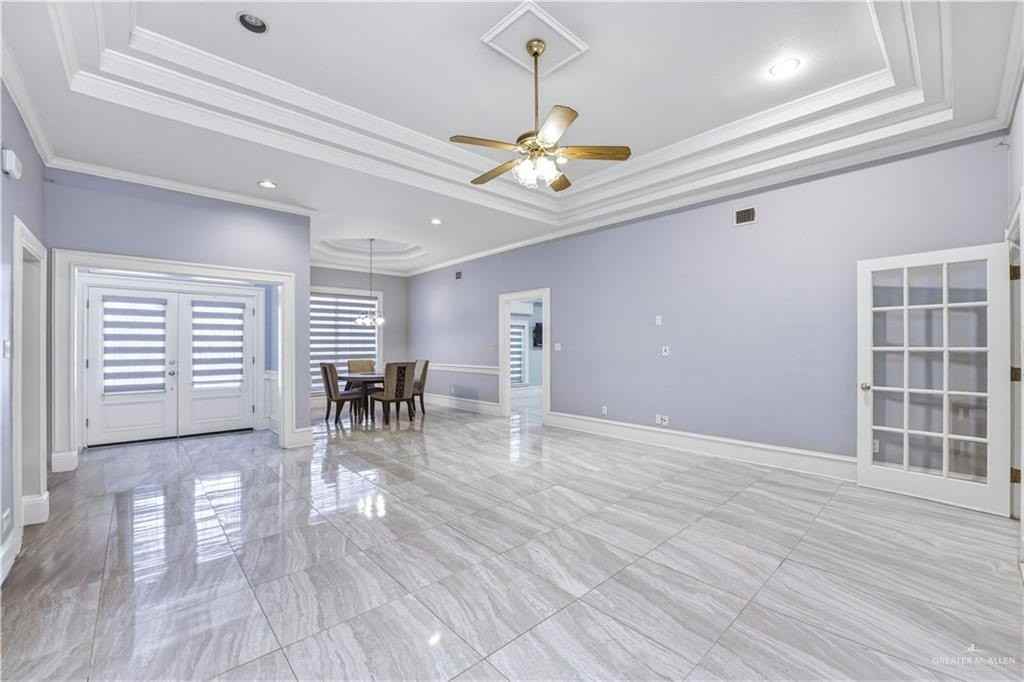 609 Cardinal Ave - Photo 4 of 10