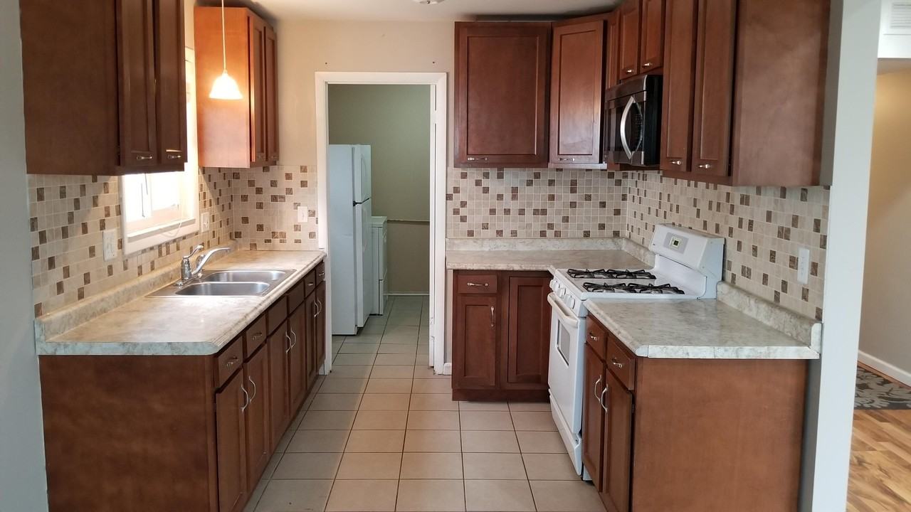 100 W Harwood Ave - Photo 5 of 14