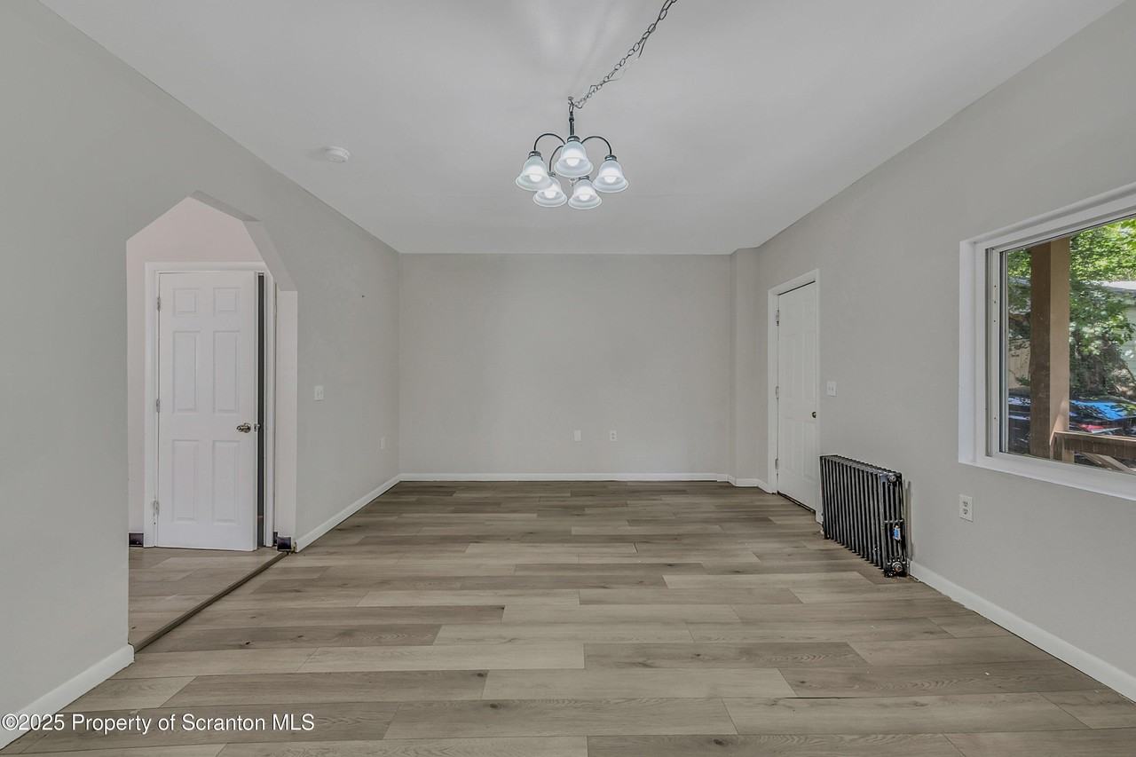 514 Stipp Ct - Photo 4 of 23