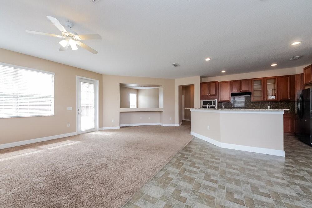 2057 Bearing Ln - Photo 5 of 15