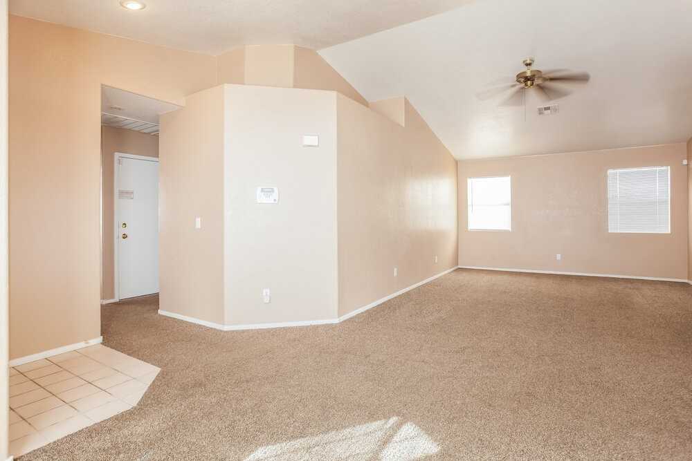 7260 Golden Star Ave - Photo 3 of 15