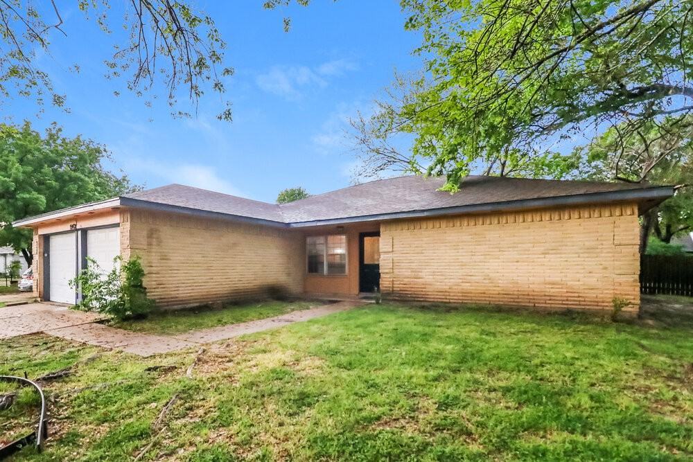 19402 San Gabriel Dr - Photo 3 of 16