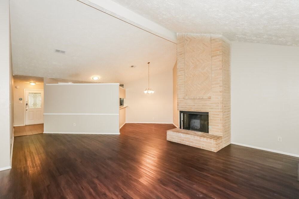 19402 San Gabriel Dr - Photo 5 of 16