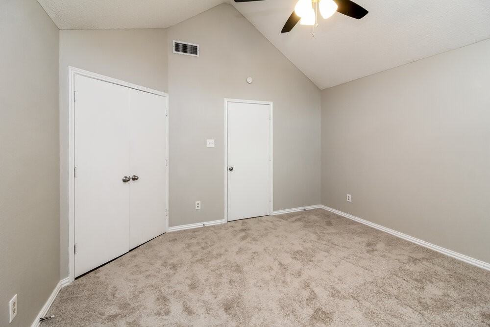 1115 Colbert Ln - Photo 6 of 15