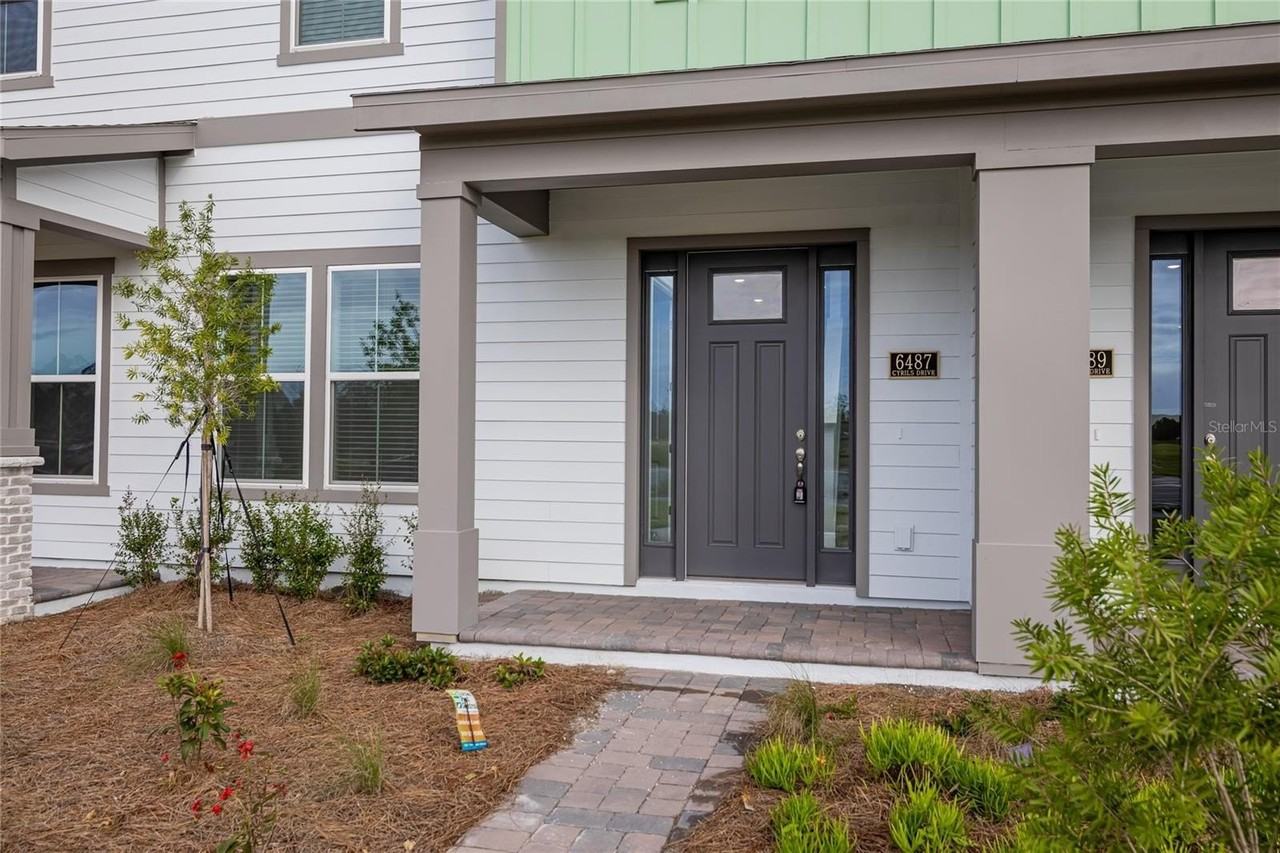 6487 Cyrils Dr - Photo 5 of 35