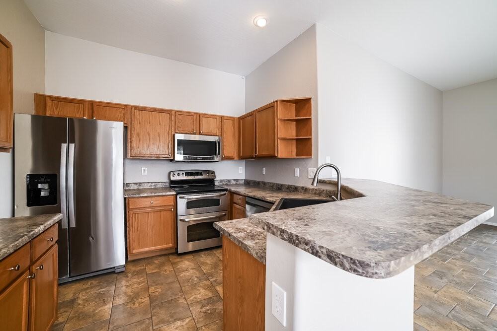 3510 W Thurman Dr - Photo 5 of 16