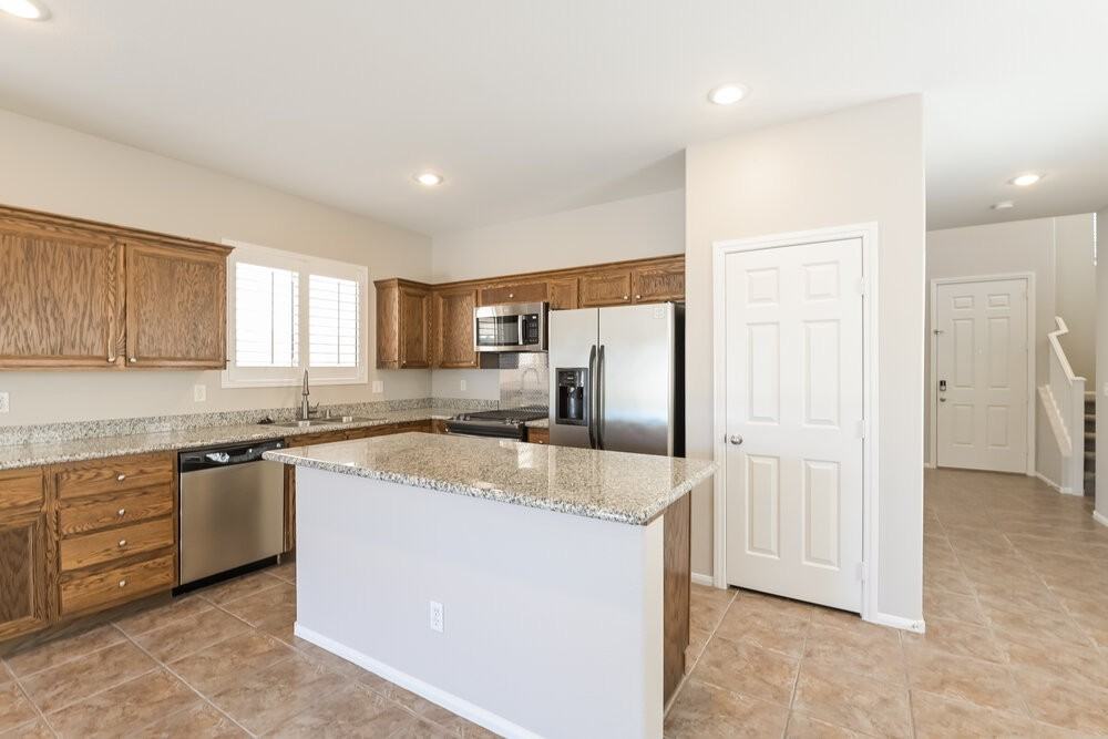 1409 Winters Run Ave - Photo 7 of 17