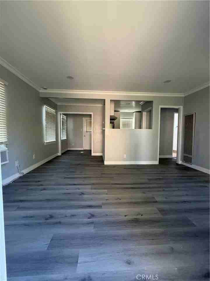 2293 Grand Ave - Photo 4 of 11