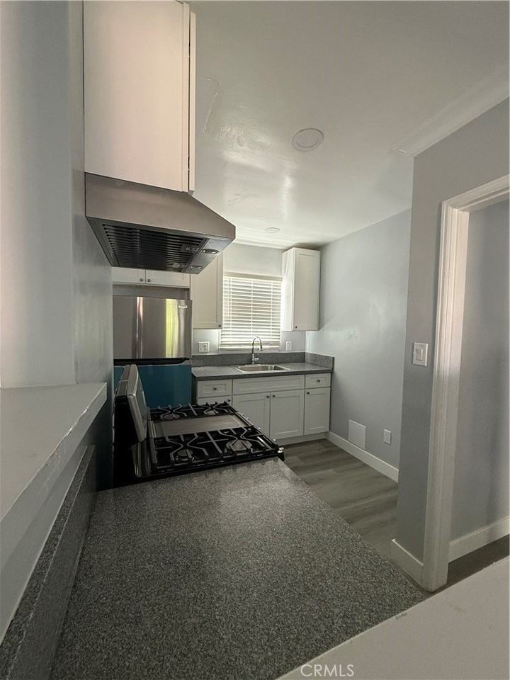 2293 Grand Ave - Photo 7 of 11