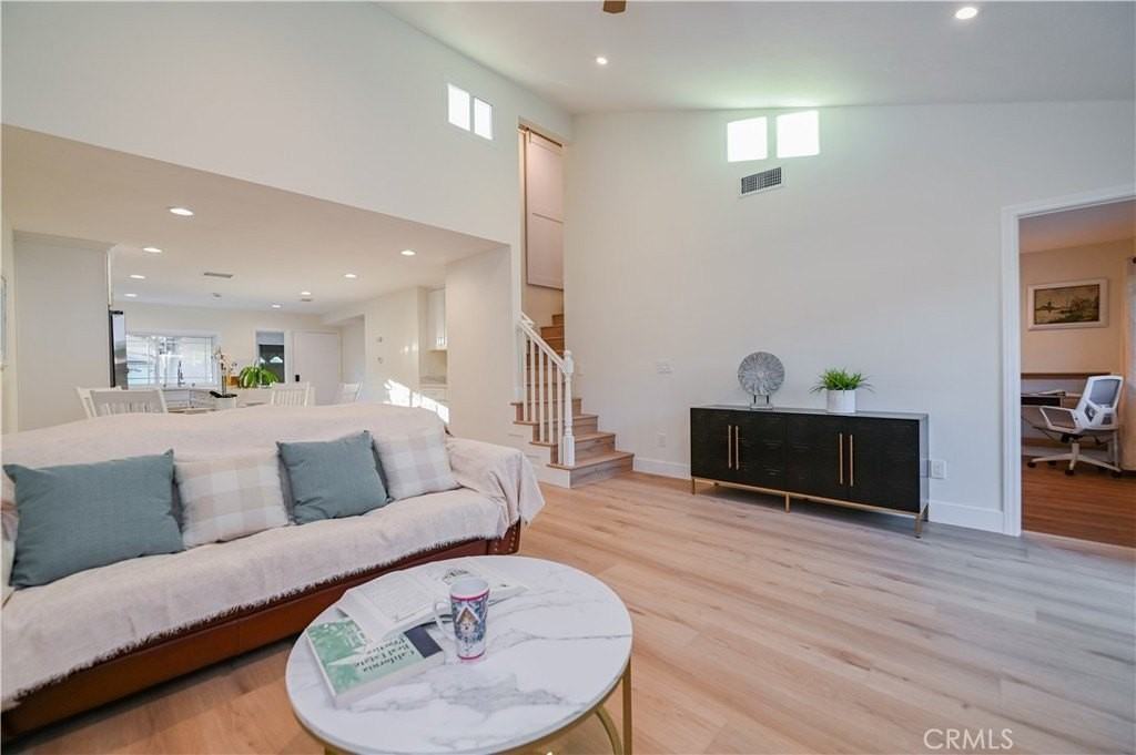 15 Camphor S - Photo 3 of 28