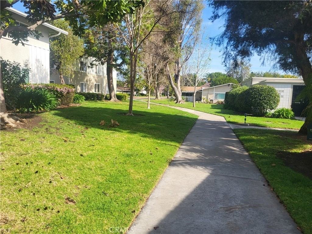 731 Avenida Majorca #Q - Photo 2 of 3