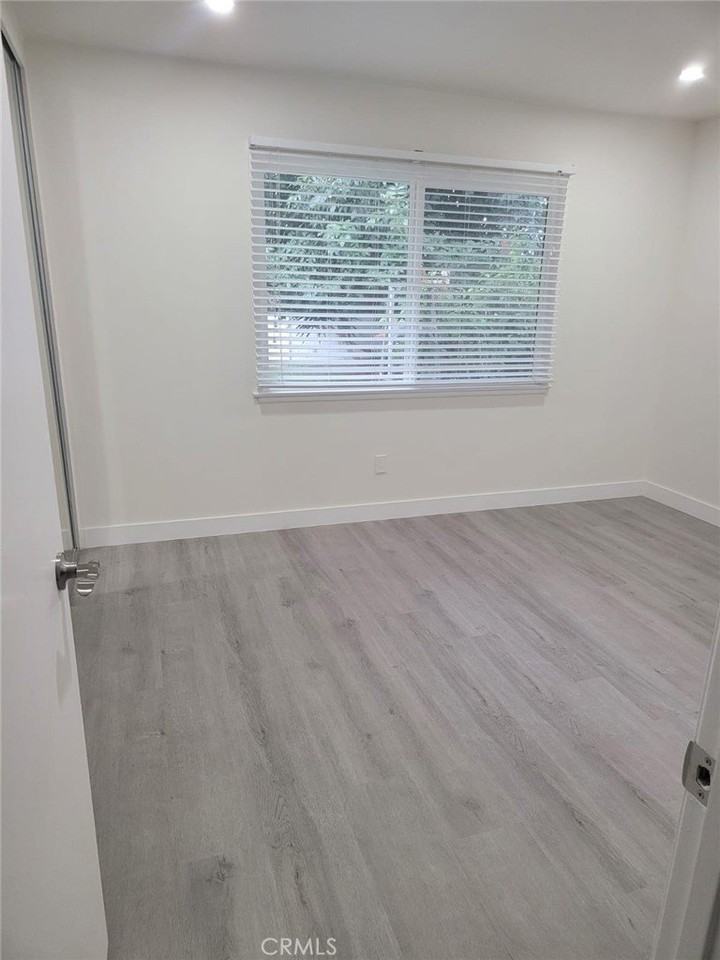 6424 Franrivers Ave - Photo 7 of 19