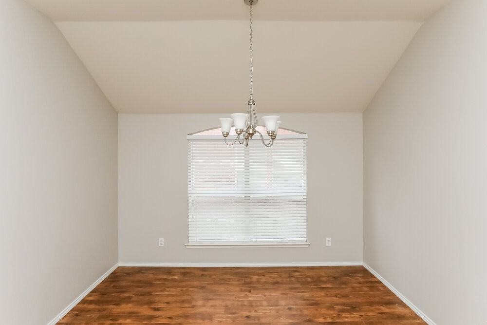 501 Branch St - Photo 6 of 16