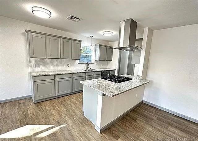 139 W Kent St - Photo 2 of 5