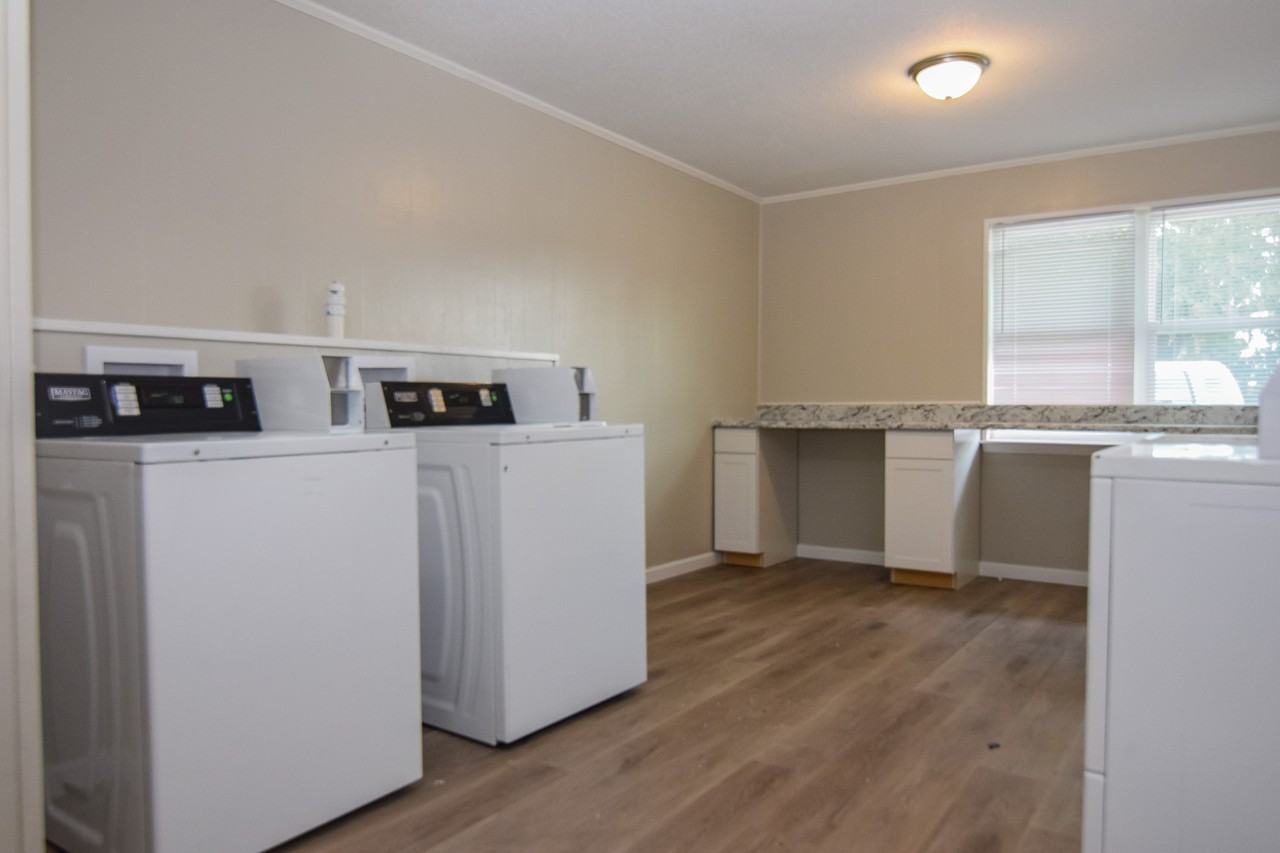 1731 West Avalon Circle #D - Photo 6 of 6