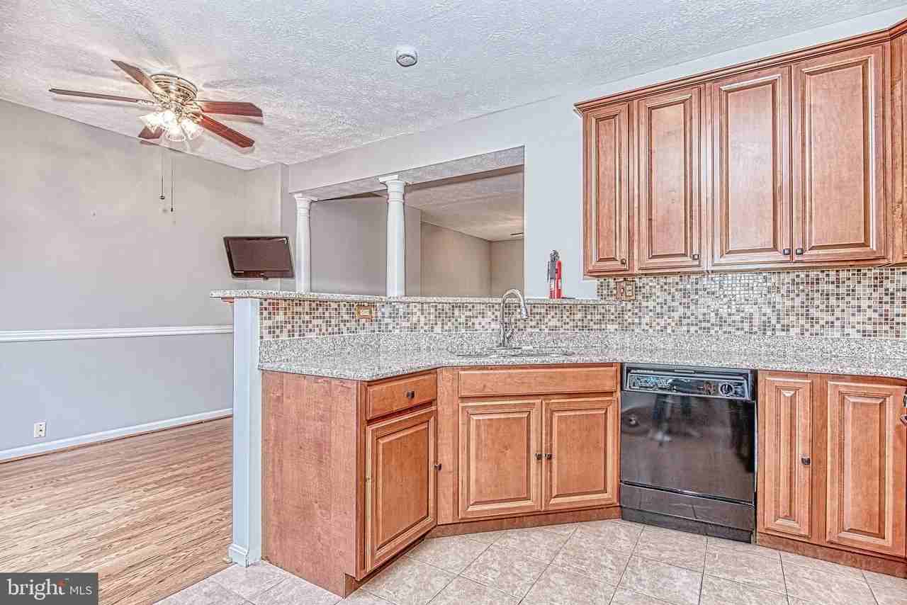 4037 Kimberley Glen Ct - Photo 7 of 50