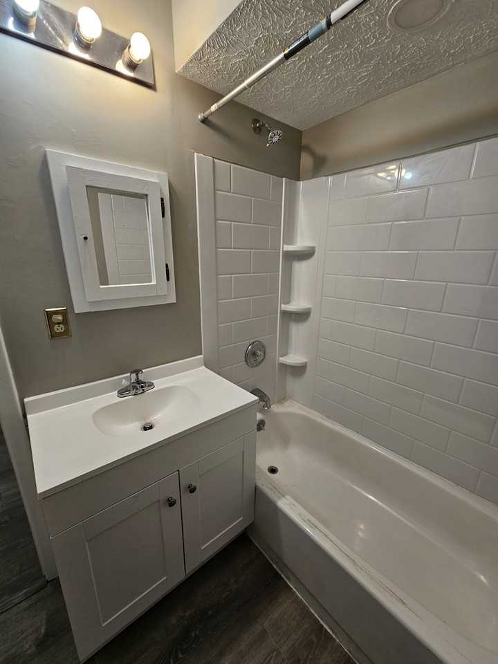 5604 S 79th St #1KEY59A - Photo 7 of 16