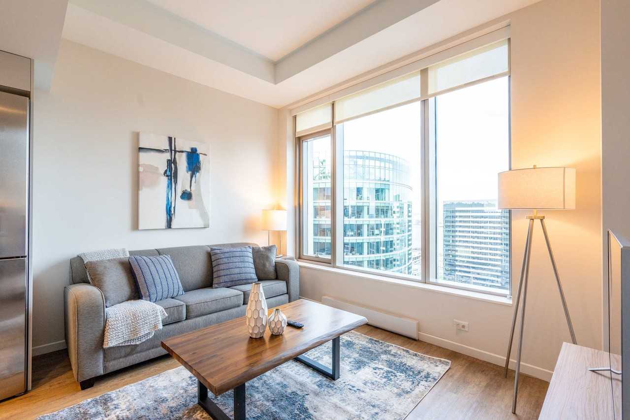 131 Seaport Blvd #1050347P - Photo 2 of 24