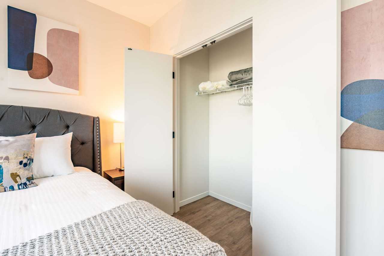 131 Seaport Blvd #1050347P - Photo 6 of 24