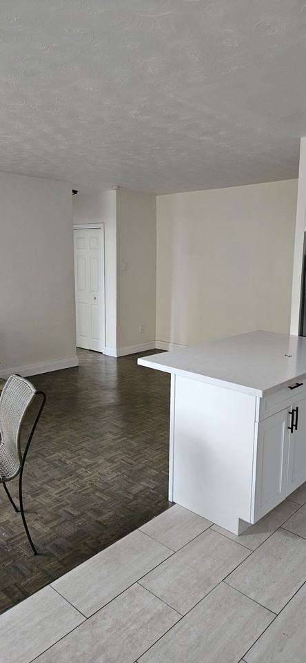 Caribbean Apts - Photo 7 of 12