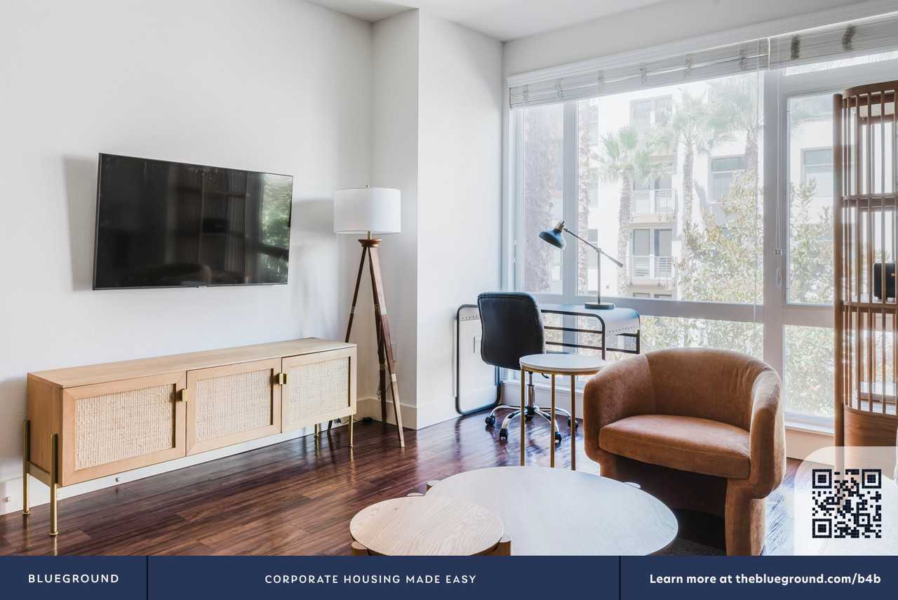 Vistamont Dr #1735 - Photo 5 of 32