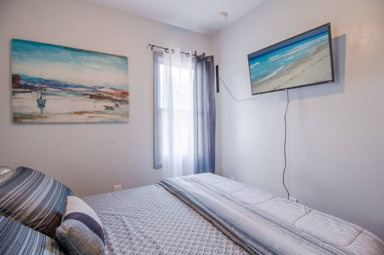 5379 E Kaley St #1094211P - Photo 6 of 25