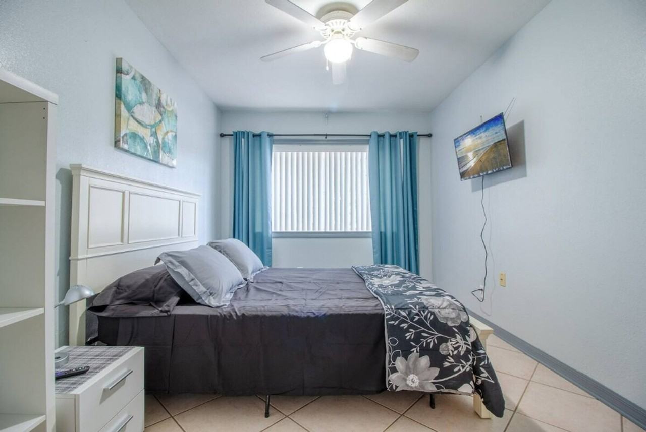 5379 E Kaley St #1094211P - Photo 7 of 16