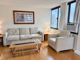 featured image of 343 Hobron Ln