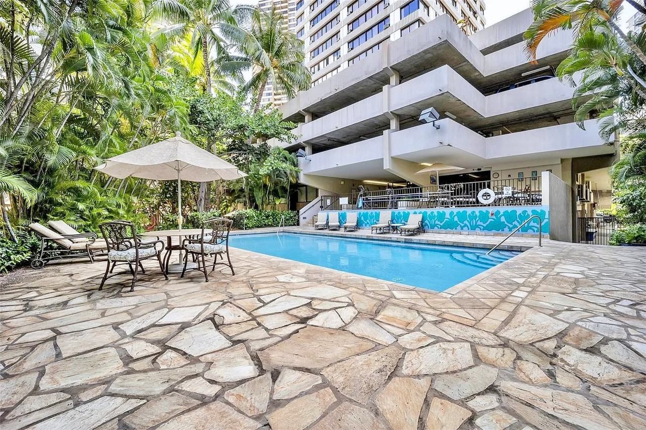 343 Hobron Ln #1327706P - Photo 7 of 33