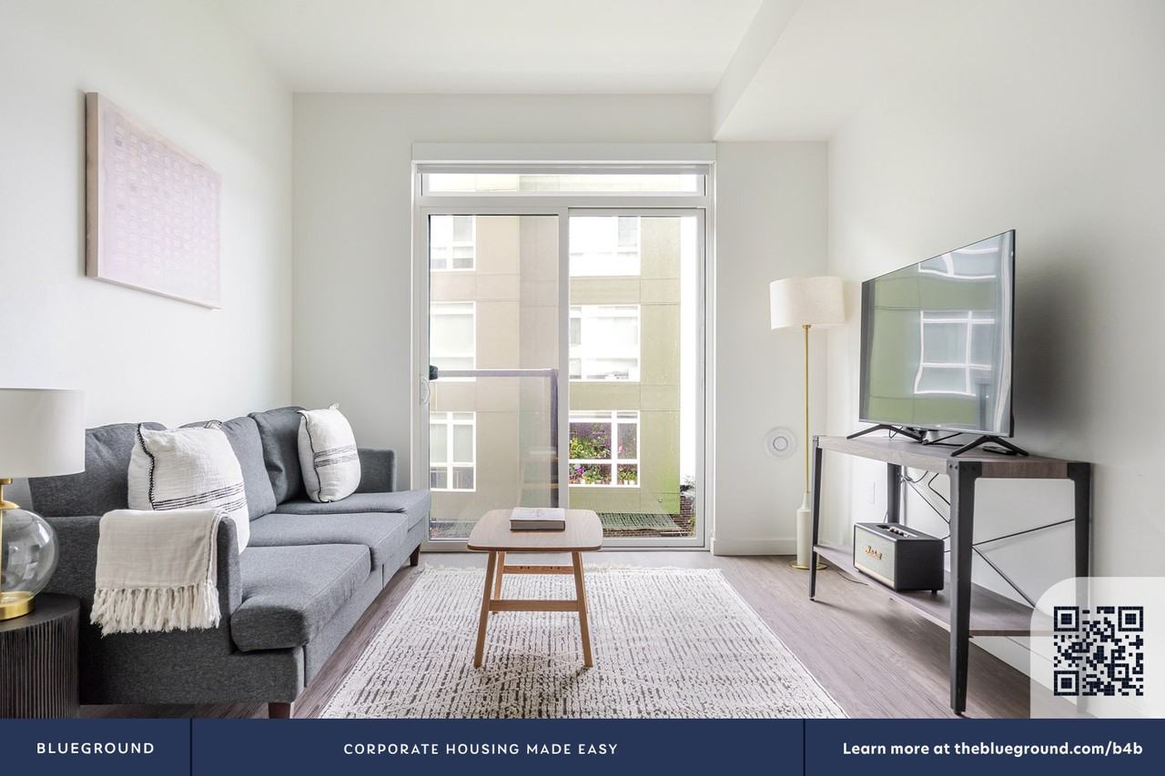 17645 Ne 69th Ct #1009 - Photo 5 of 40