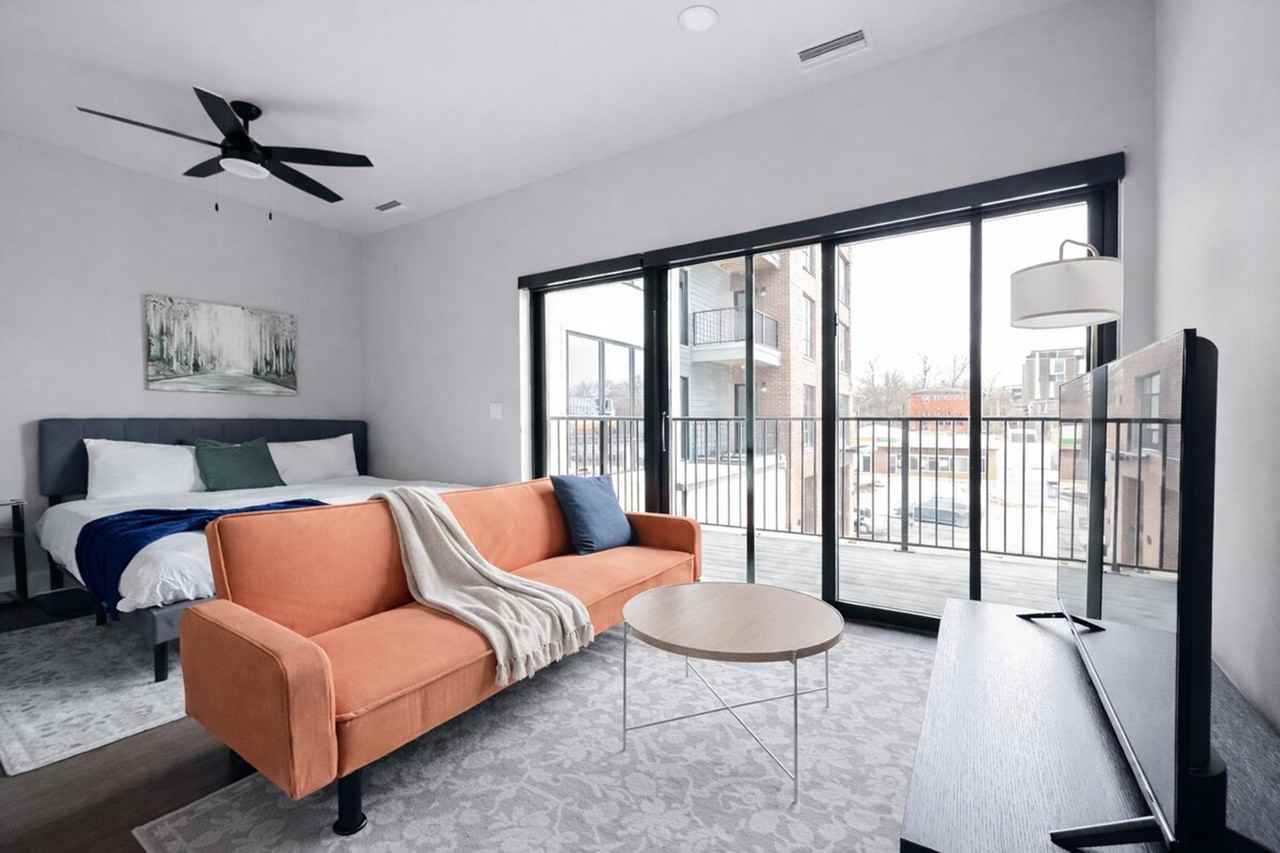 206 N 48th St #1464881P - Photo 2 of 18