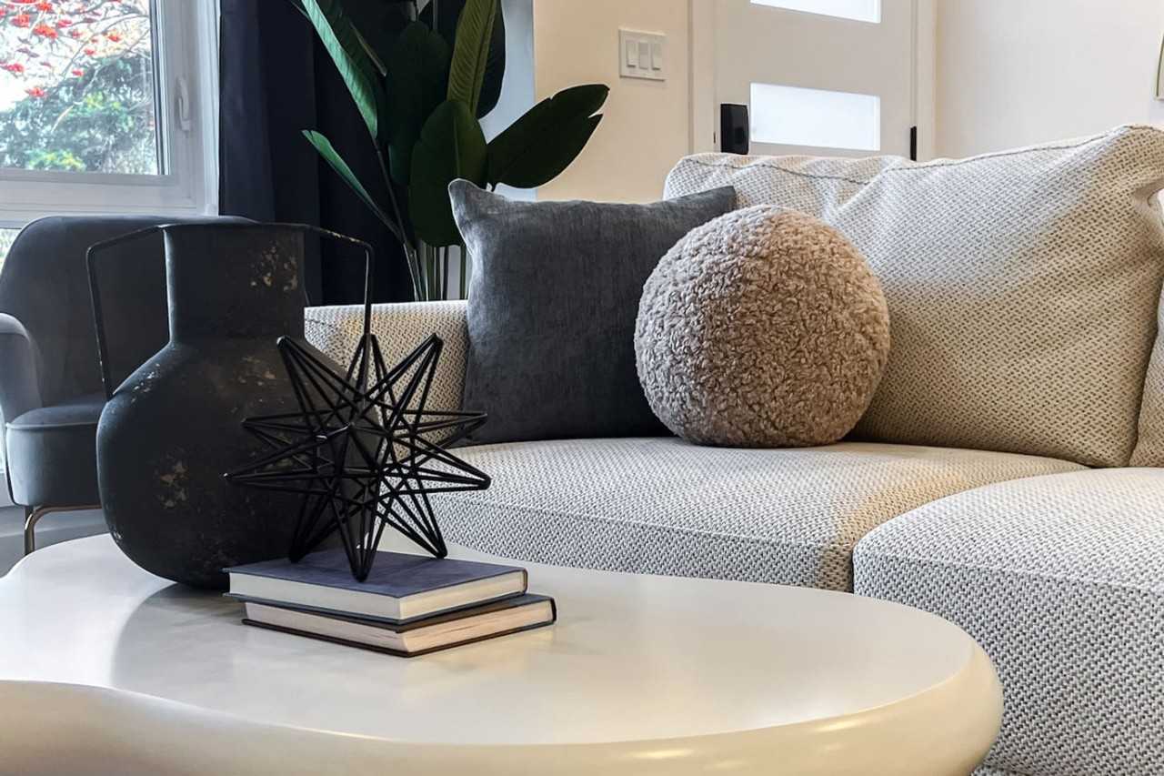 10749 73 Ave Nw #1468026P - Photo 6 of 50