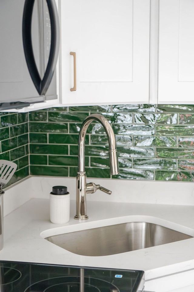 113 S Henry St #1468341P - Photo 5 of 12