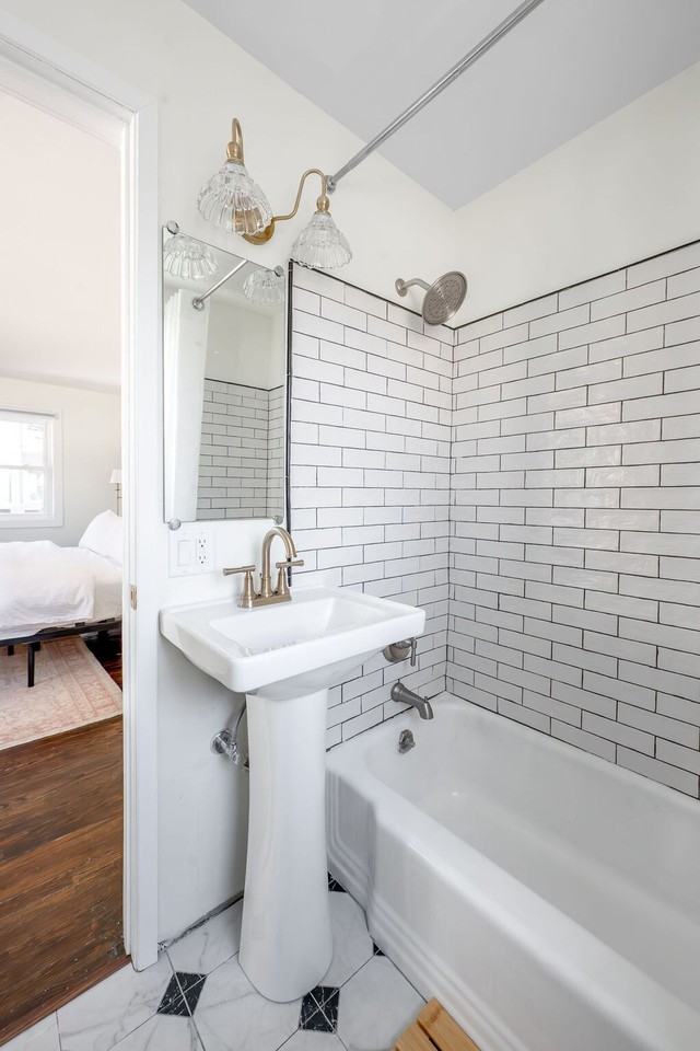 113 S Henry St #1468341P - Photo 6 of 12