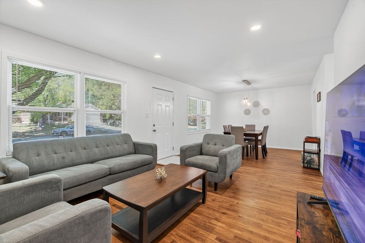 1415 Lindsay Ln #1472900P - Photo 2 of 45