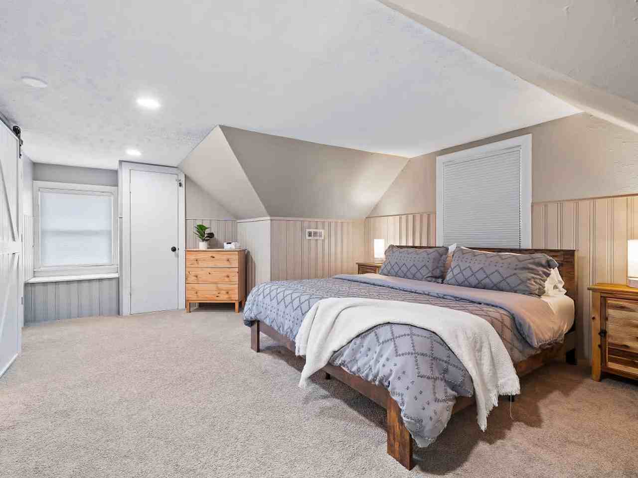 6771 Greenleaf Ave #1496046P - Photo 6 of 46