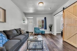 featured image of 1817 Mayview Ave
