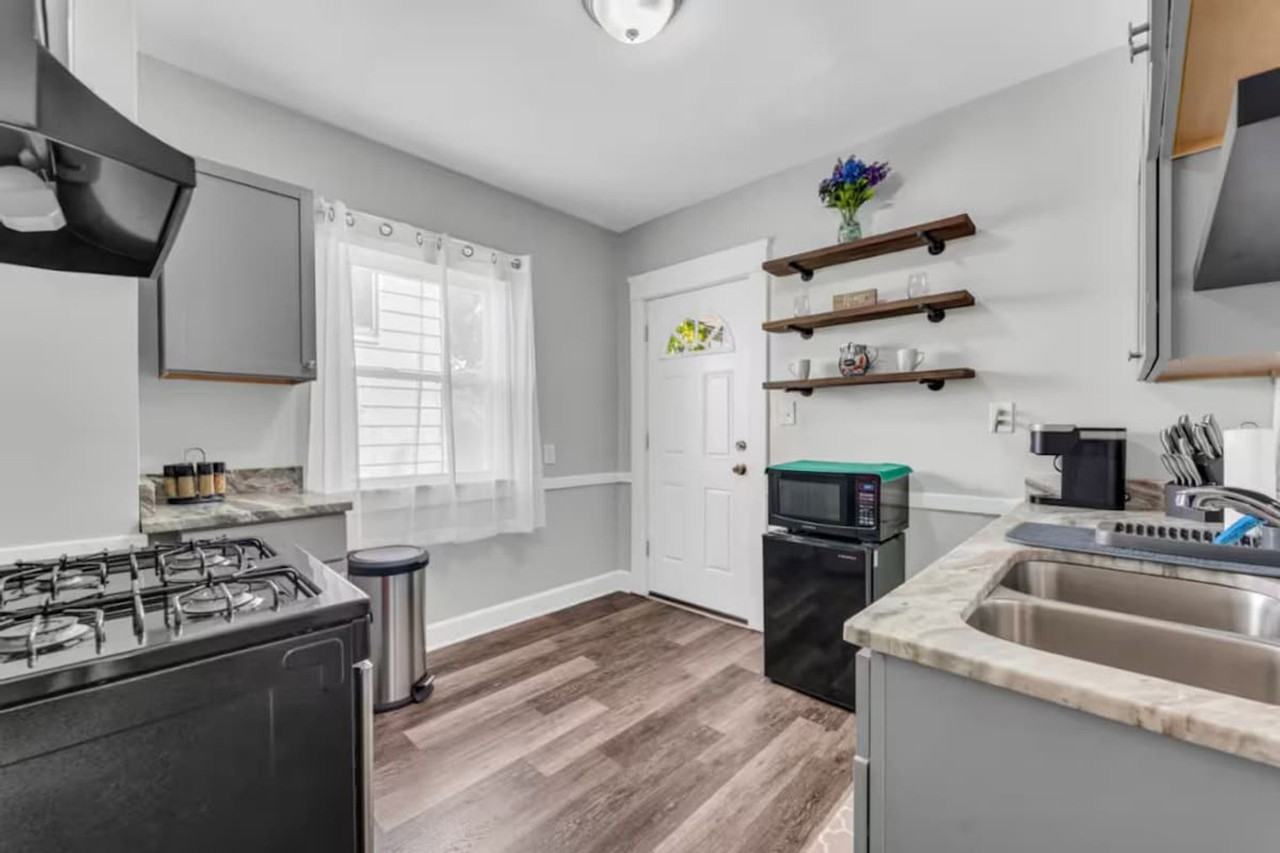 1817 Mayview Ave #1496054P - Photo 7 of 18