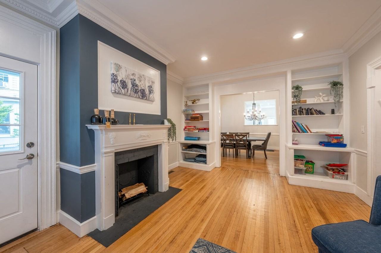 139 W 4th Ave #1495028P - Photo 5 of 50