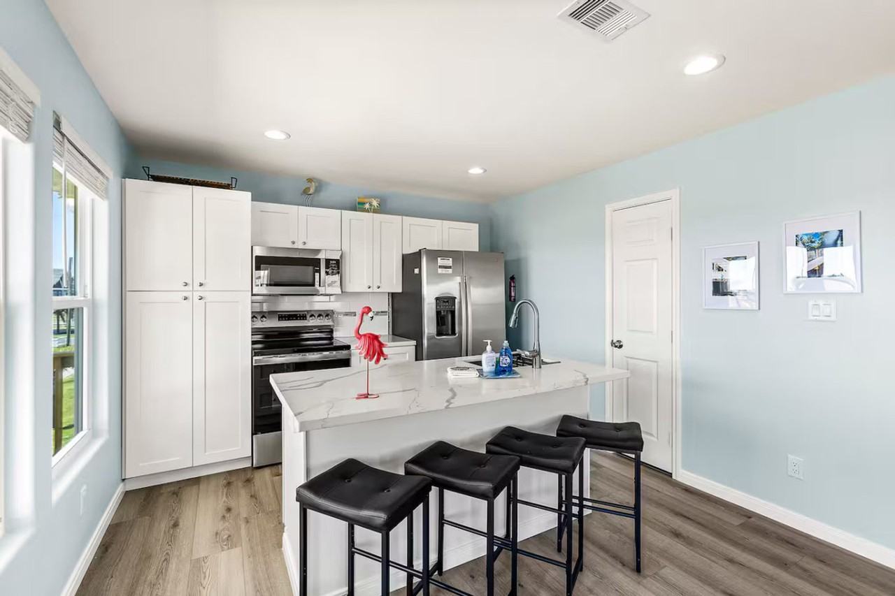 1062 Cedar Ln #1466498P - Photo 2 of 28