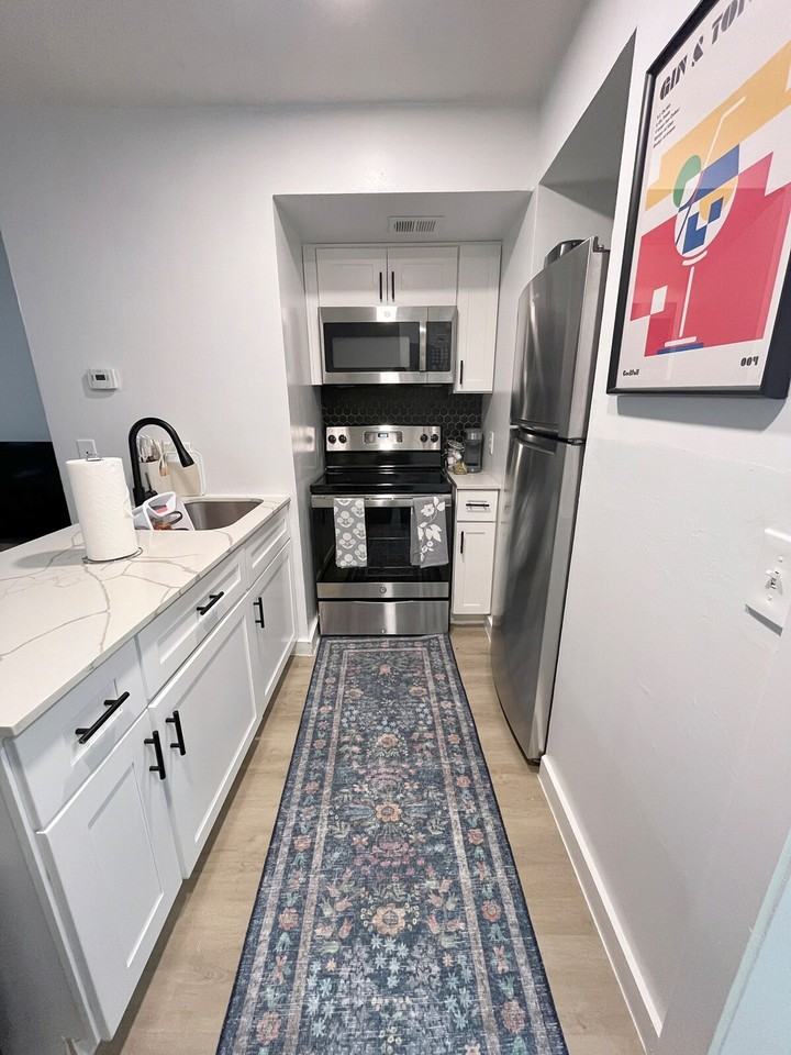 6810 Lexington Rd #1497888P - Photo 6 of 10